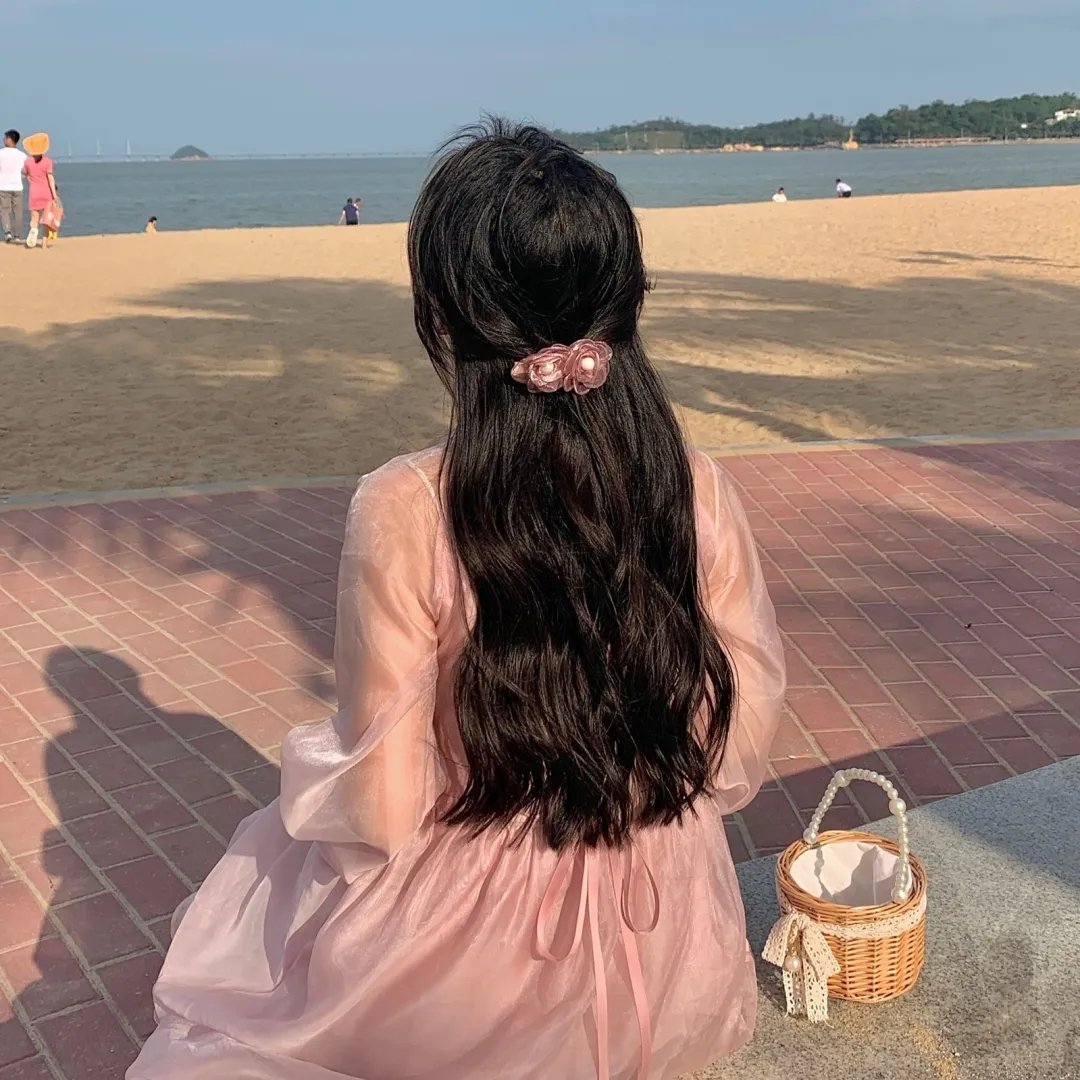 闹春莲萧舞起来